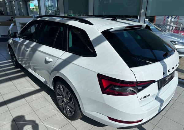 Skoda Superb cena 206900 przebieg: 10, rok produkcji 2024 z Bielsk Podlaski małe 121